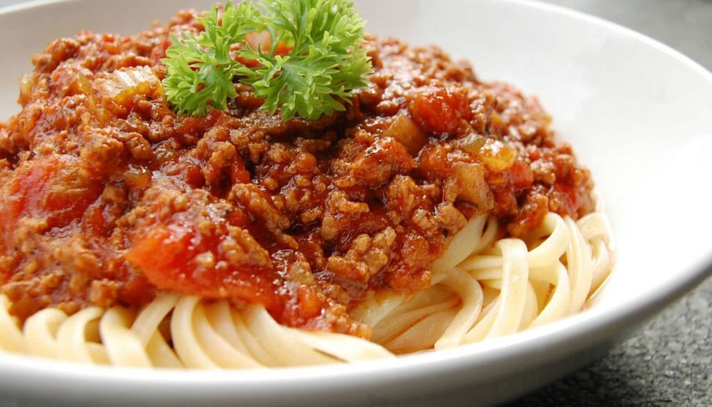 spaghetti-bolognese